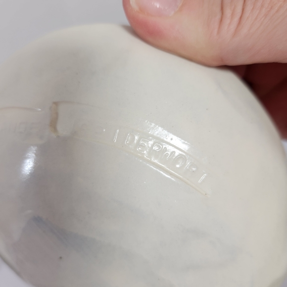 Salt marsh pottery botanical flower bowl handpainted darthmouth Mass. signed - Picture 3 of 9